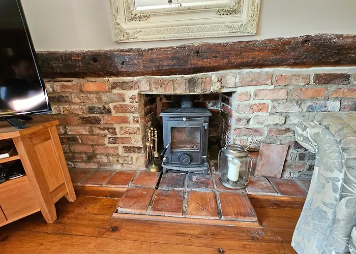 Grade 2 Listed School Cottage In York.